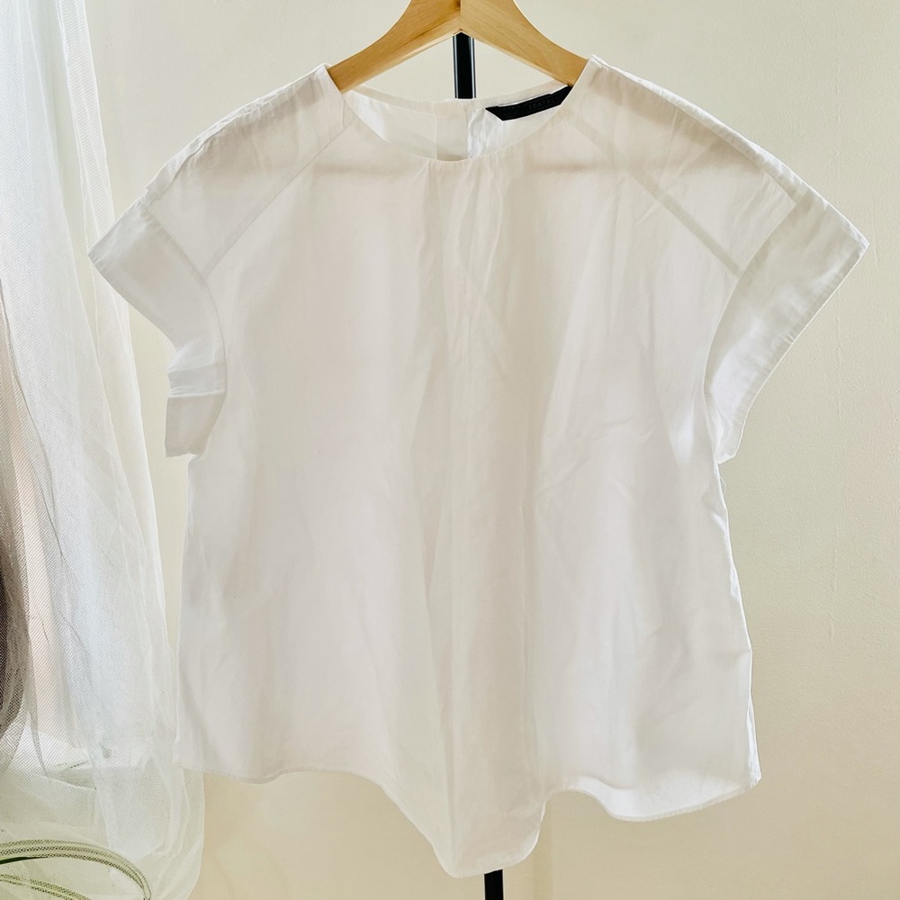 Cape T